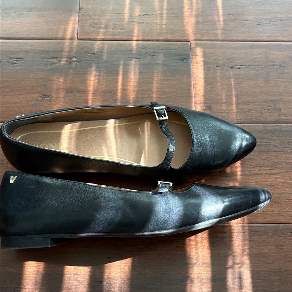 EUC Vionic Black Delilah Adjustable Mary Jane Pointed Toe Flat 10 - Picture 4 of 11